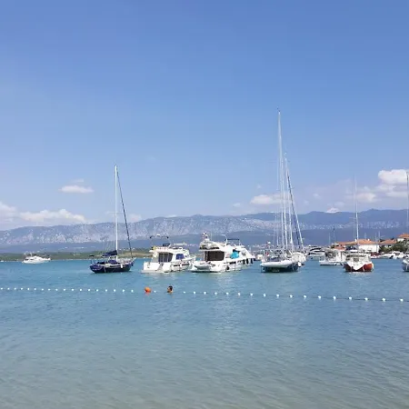 בית נופש Tiny House For 2 Bakar