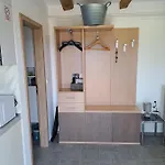 Tiny House For 2 Bakar *