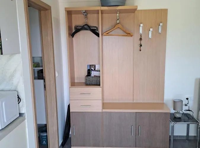 Tiny House For 2 Bakar *